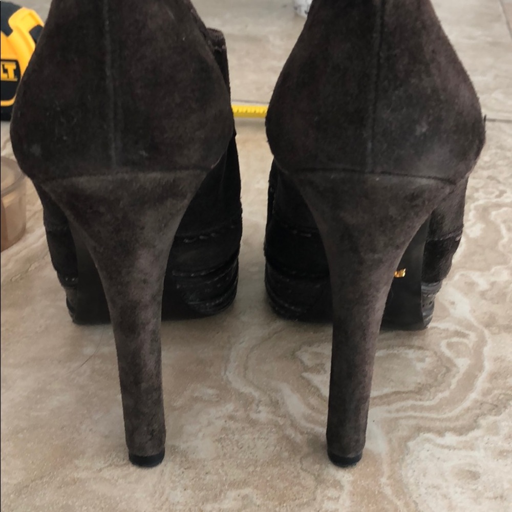 Prada - Picture 6 of 7